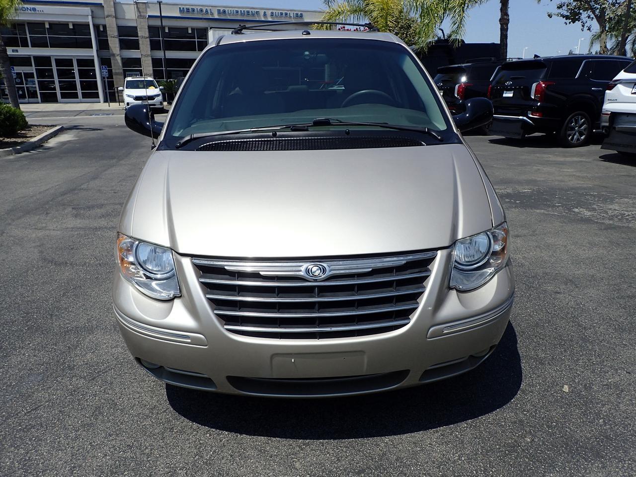 2007 Chrysler Town & Country Limited Anaheim CA