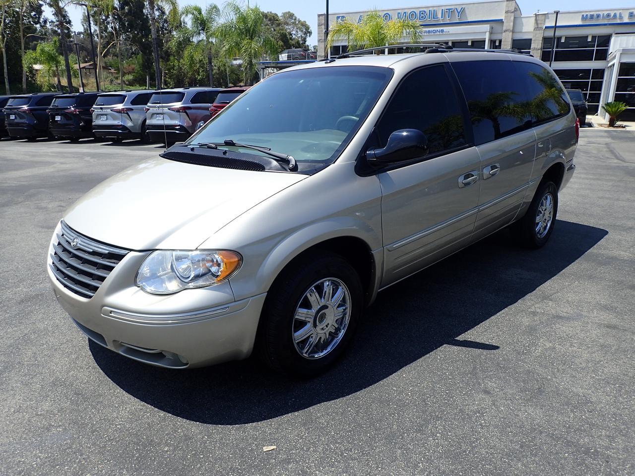 2007 Chrysler Town & Country Limited Anaheim CA