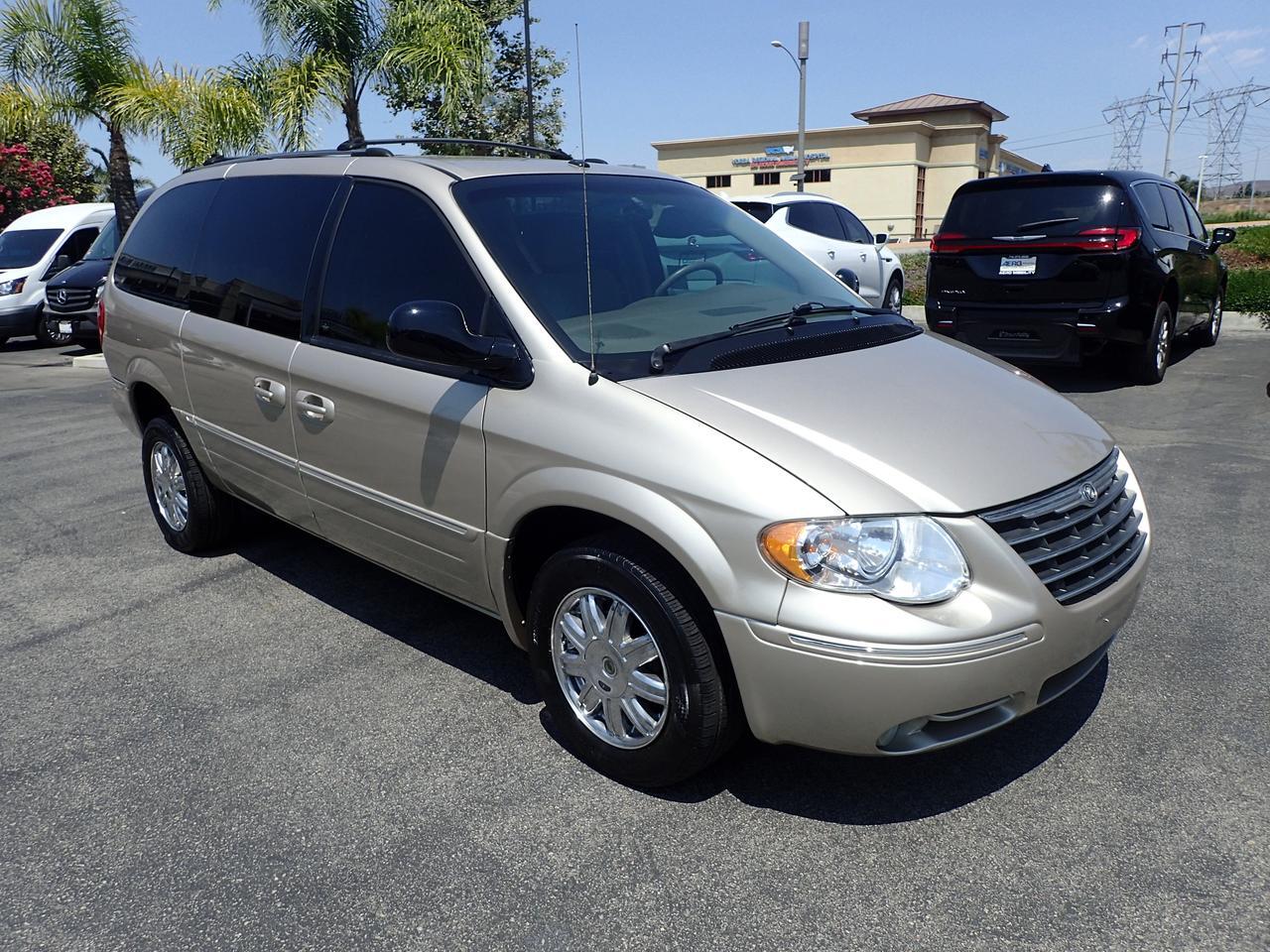 2007 Chrysler Town & Country Limited Anaheim CA