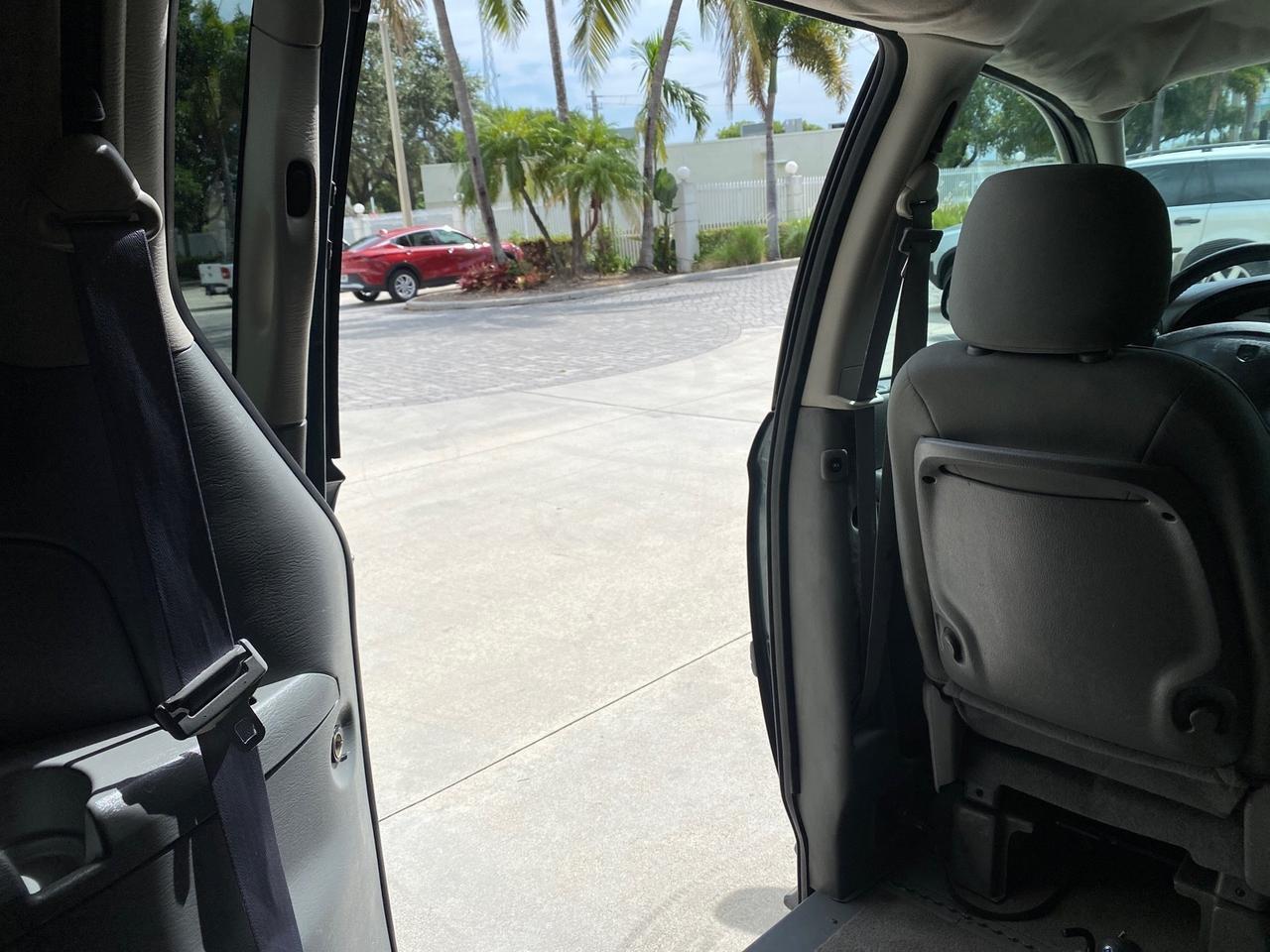 2007 Dodge Grand Caravan SXT Braun Entervan Pompano Beach FL