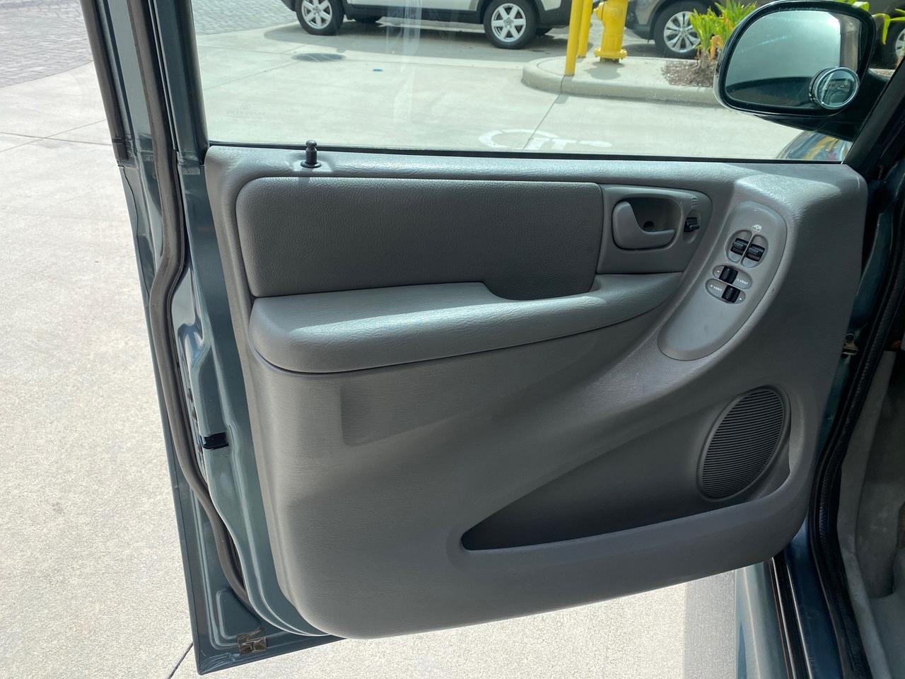 2007 Dodge Grand Caravan SXT Braun Entervan Pompano Beach FL