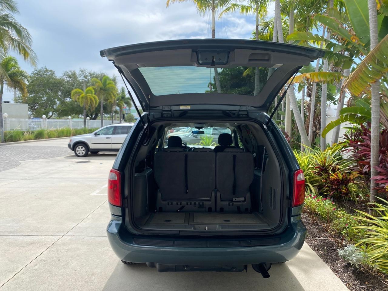 2007 Dodge Grand Caravan SXT Braun Entervan Pompano Beach FL