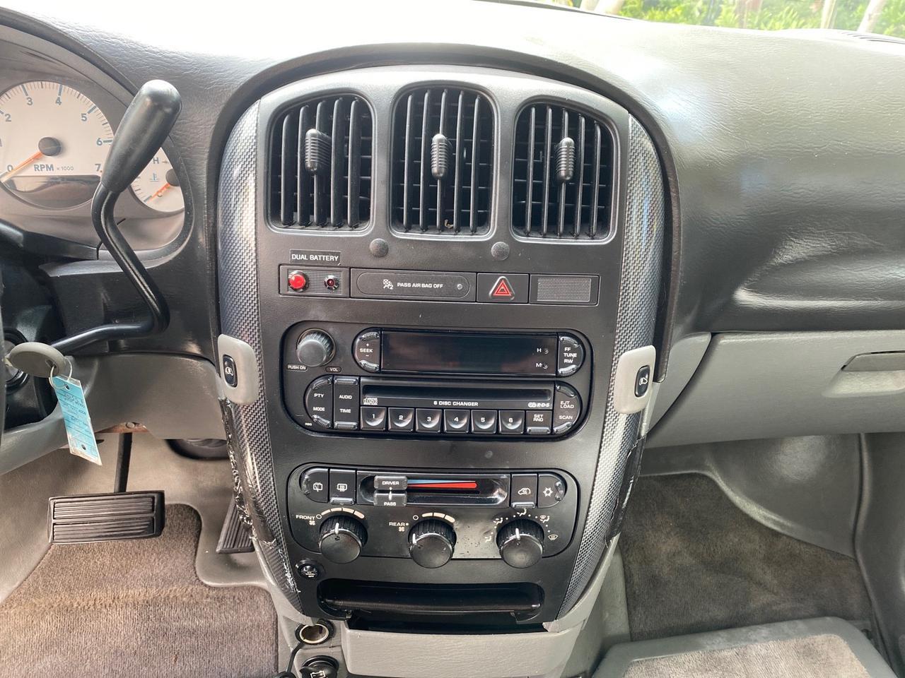 2007 Dodge Grand Caravan SXT Braun Entervan Pompano Beach FL
