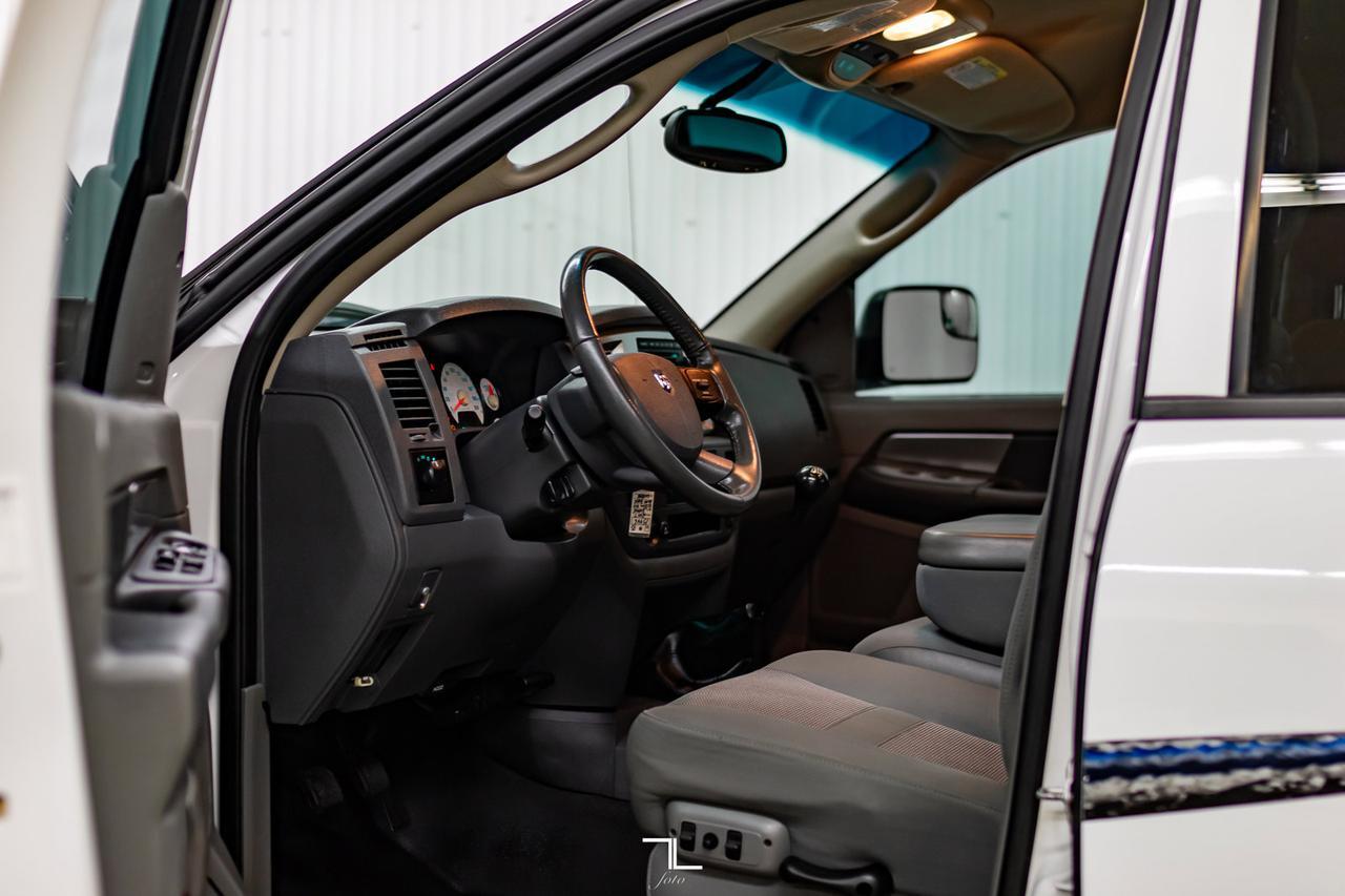 2007 Dodge Ram 3500 4x4 Quad Cab SLT Dually Deck Diesel Red Deer AB