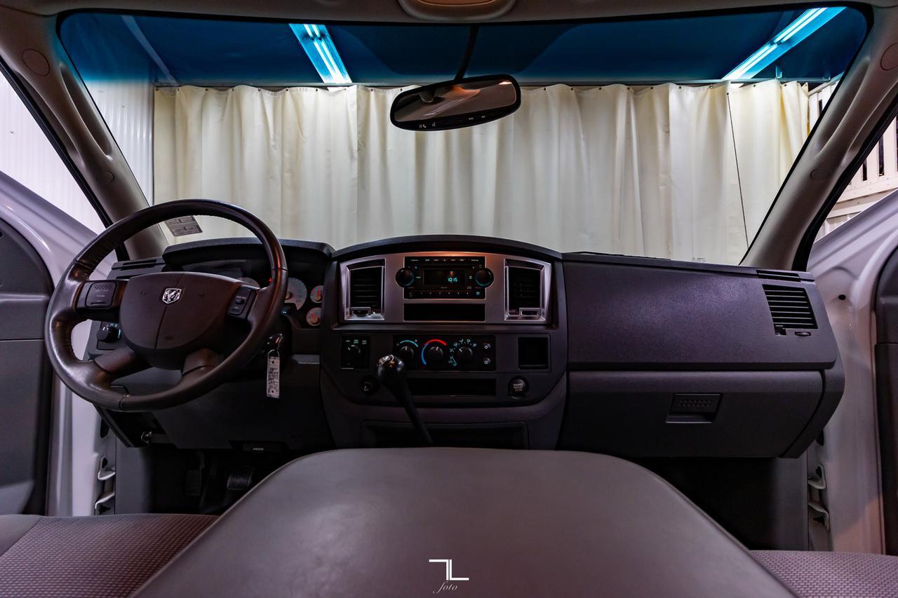 2007 Dodge Ram 3500 4x4 Quad Cab SLT Dually Deck Diesel Red Deer AB
