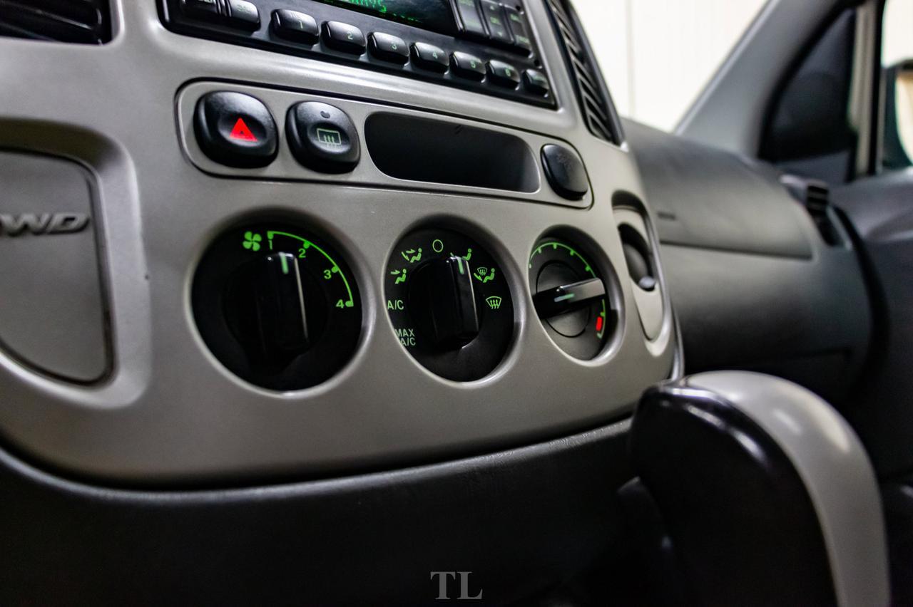 2007 Ford Escape AWD XLT Luxury Edition Leather Roof Red Deer AB