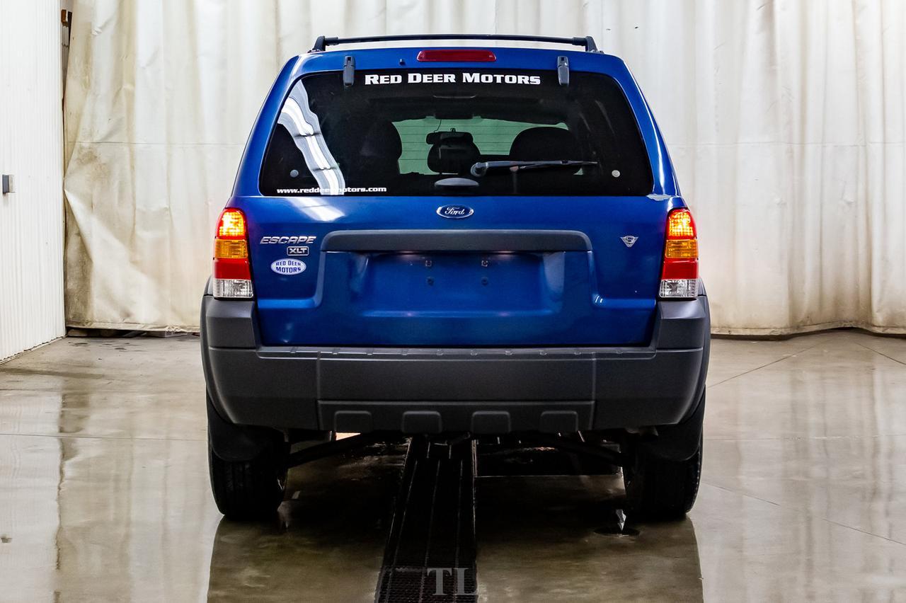 2007 Ford Escape AWD XLT Luxury Edition Leather Roof Red Deer AB