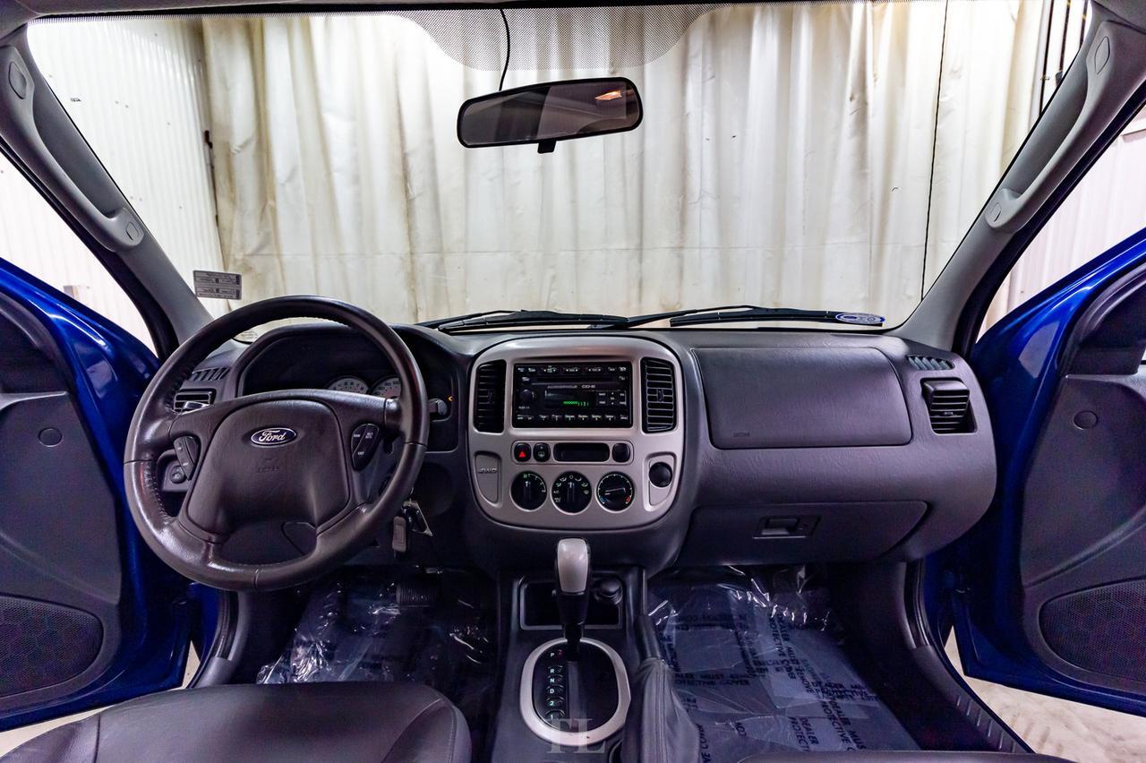 2007 Ford Escape AWD XLT Luxury Edition Leather Roof Red Deer AB