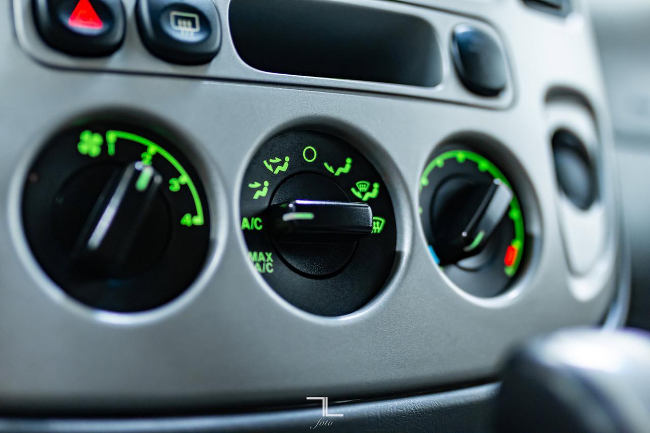 2007 Ford Escape AWD XLT Red Deer AB