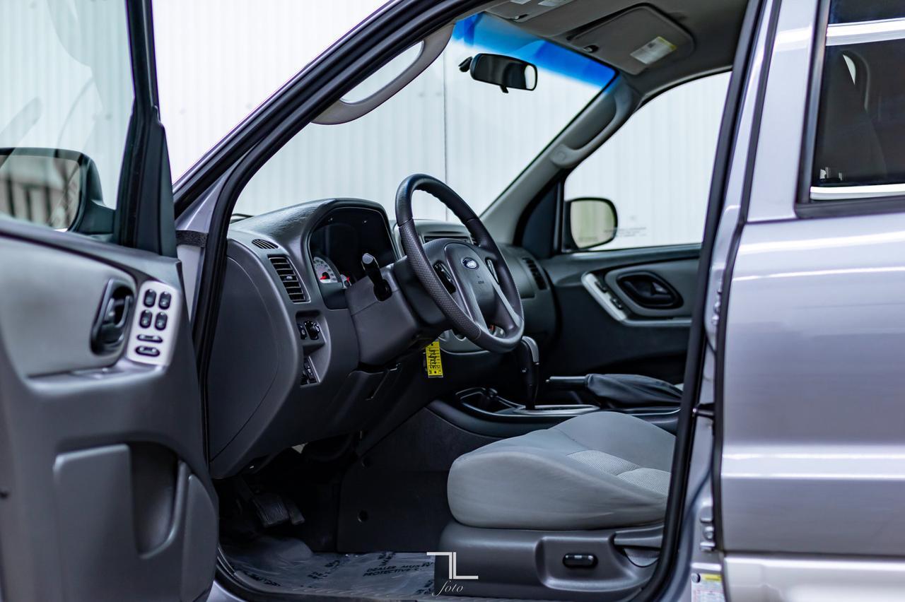 2007 Ford Escape AWD XLT Red Deer AB