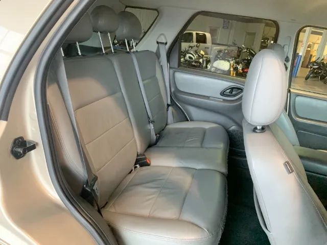 2007 Ford Escape Hybrid Sport Utility 4D Cincinnati OH