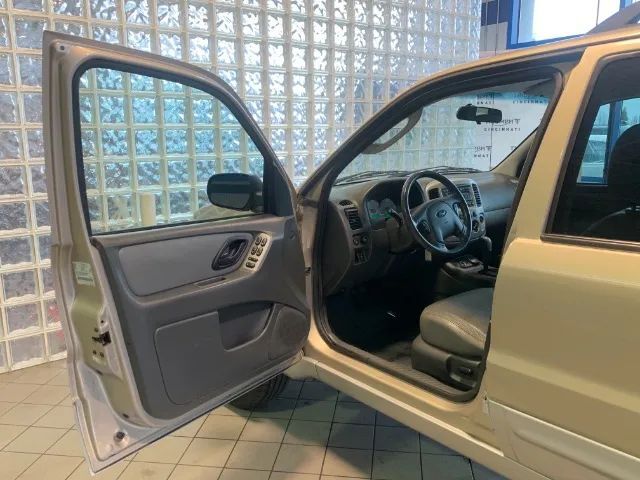 2007 Ford Escape Hybrid Sport Utility 4D Cincinnati OH