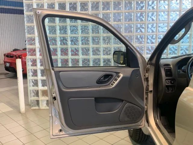 2007 Ford Escape Hybrid Sport Utility 4D Cincinnati OH