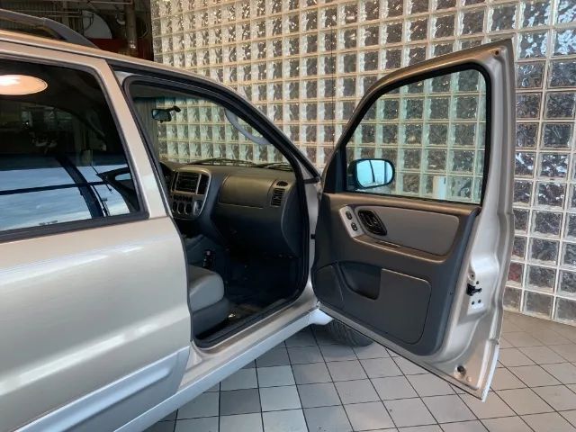 2007 Ford Escape Hybrid Sport Utility 4D Cincinnati OH