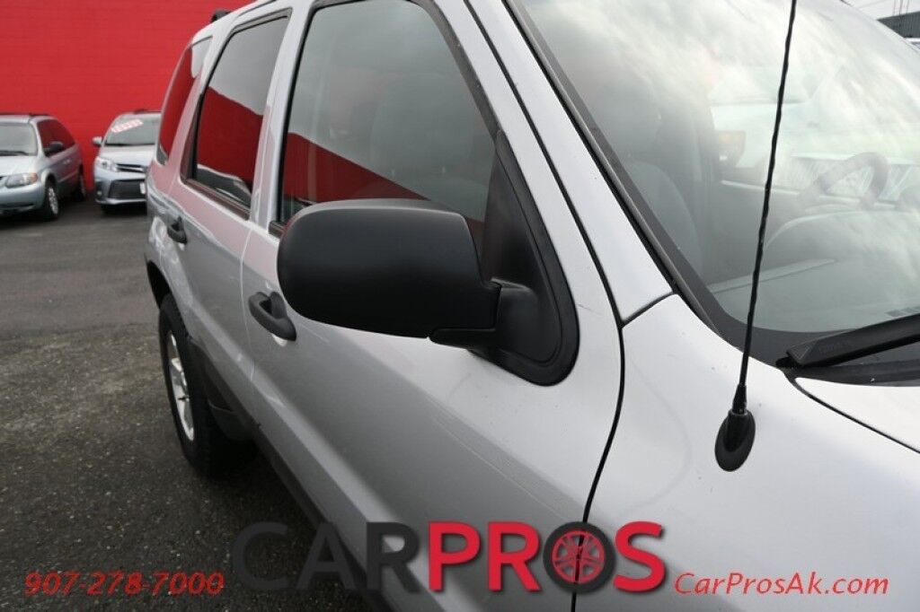 2007 Ford Escape XLT - 3.0L V6 - 4X4 - Power Windows & Locks - Fog Lights - Moonroof - Keyless Entry Anchorage AK