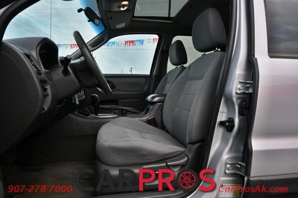 2007 Ford Escape XLT - 3.0L V6 - 4X4 - Power Windows & Locks - Fog Lights - Moonroof - Keyless Entry Anchorage AK