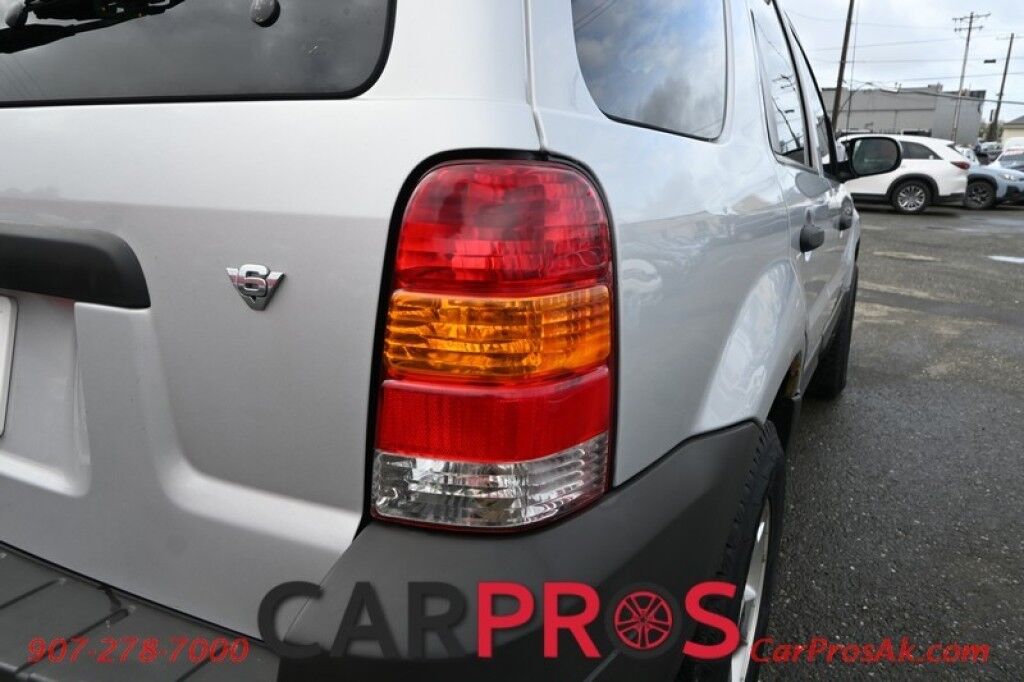 2007 Ford Escape XLT - 3.0L V6 - 4X4 - Power Windows & Locks - Fog Lights - Moonroof - Keyless Entry Anchorage AK