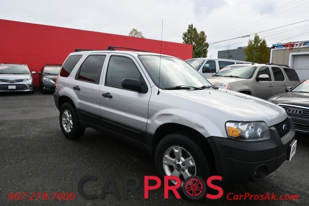 2007 Ford Escape XLT - 3.0L V6 - 4X4 - Power Windows & Locks - Fog Lights - Moonroof - Keyless Entry Anchorage AK