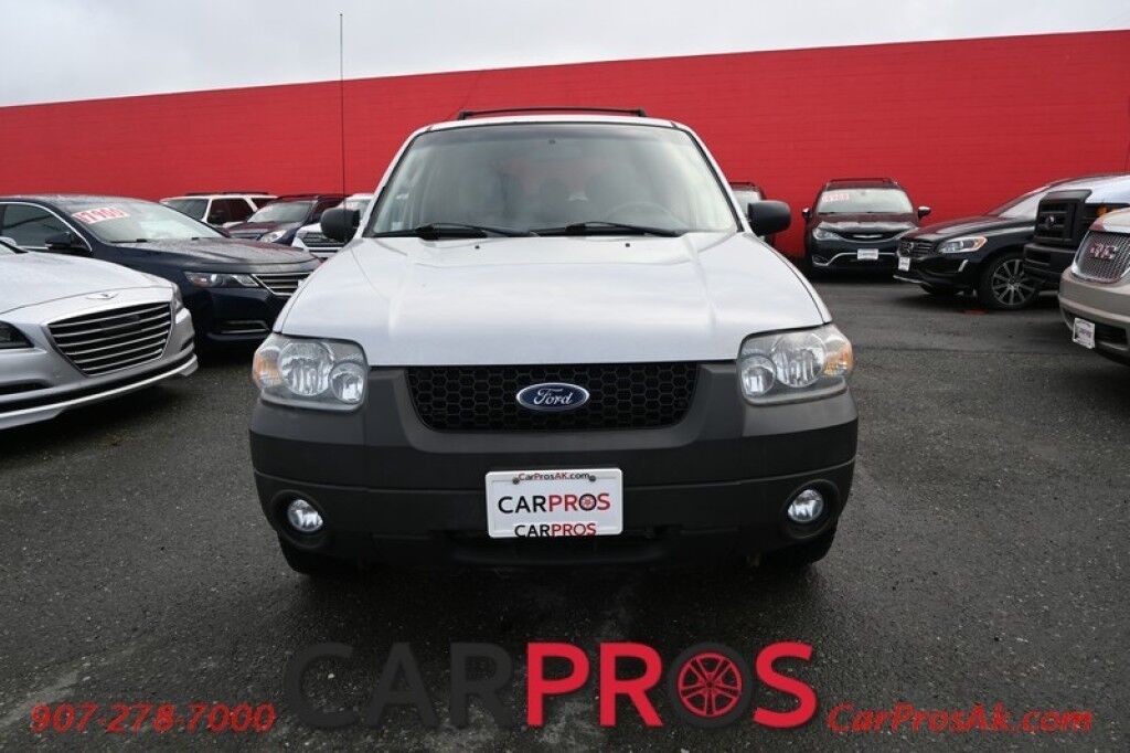 2007 Ford Escape XLT - 3.0L V6 - 4X4 - Power Windows & Locks - Fog Lights - Moonroof - Keyless Entry Anchorage AK