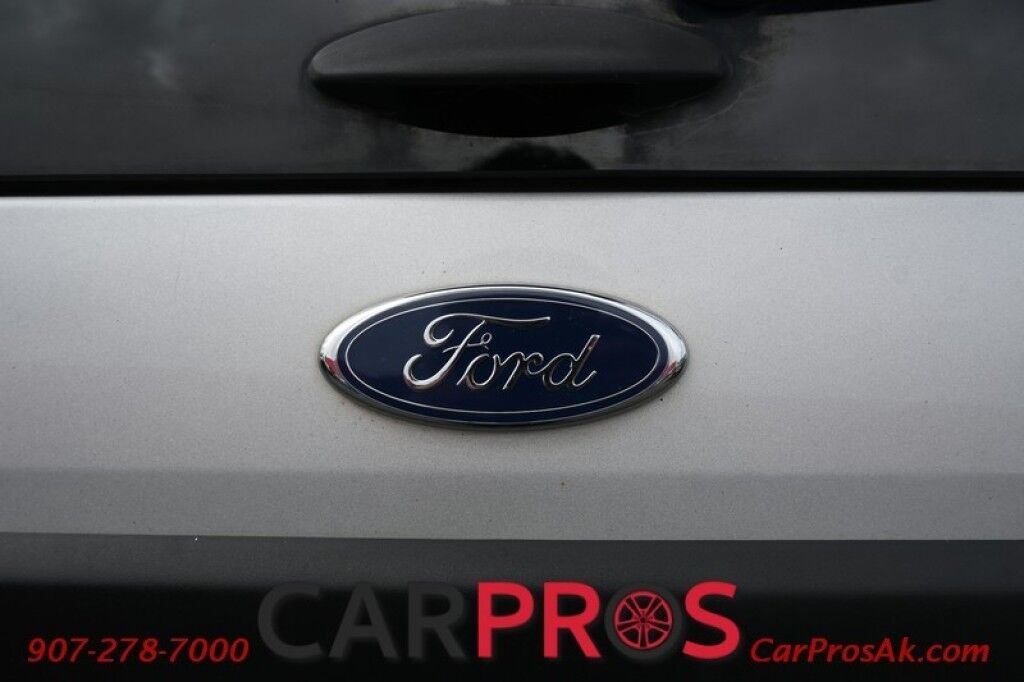 2007 Ford Escape XLT - 3.0L V6 - 4X4 - Power Windows & Locks - Fog Lights - Moonroof - Keyless Entry Anchorage AK