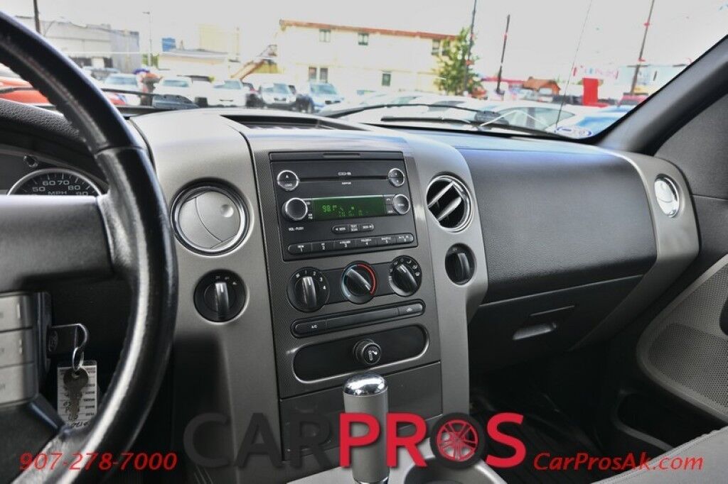 2007 Ford F-150 FX4 - 4x4 - 5.4L V8 - Crew Cab - Keyless Entry - Leather Seats - AM/FM & CD - Cruise Control - Block Heater - Fiberglass Cap - Running Boards - Tow Pkg Anchorage AK