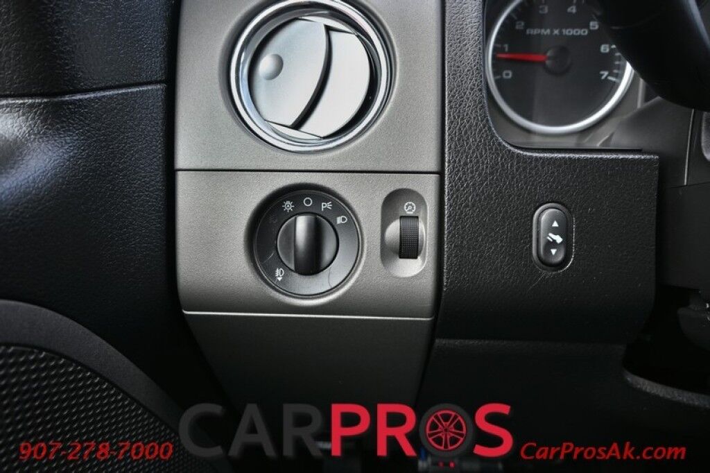 2007 Ford F-150 FX4 - 4x4 - 5.4L V8 - Crew Cab - Keyless Entry - Leather Seats - AM/FM & CD - Cruise Control - Block Heater - Fiberglass Cap - Running Boards - Tow Pkg Anchorage AK