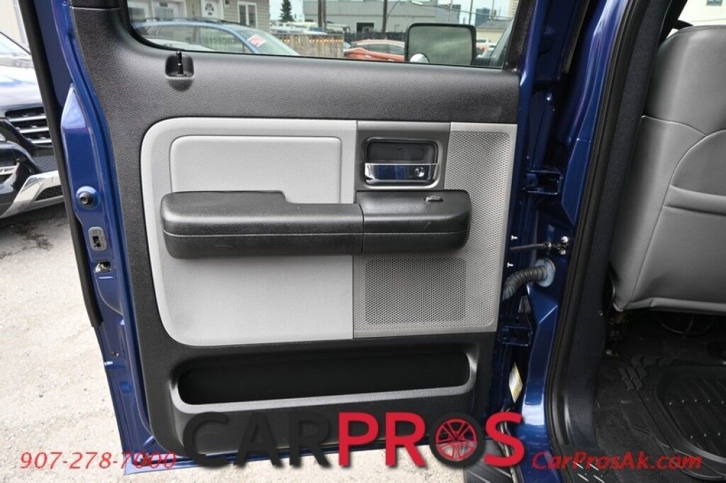 2007 Ford F-150 FX4 - 4x4 - 5.4L V8 - Crew Cab - Keyless Entry - Leather Seats - AM/FM & CD - Cruise Control - Block Heater - Fiberglass Cap - Running Boards - Tow Pkg Anchorage AK