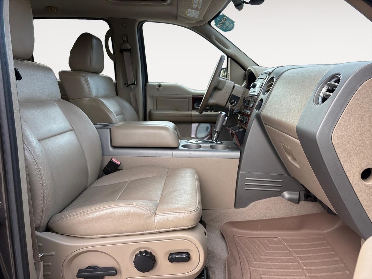 2007 Ford F-150 XLT, LIFTED, RUNNING BOARDS, SUNROOF, TOW PACKAGE, FENDER FLARES, KEYLESS ENTRY, HEATED SEATS, POWER & MEMORY SEATS, LOW MILEAGE, CLEAN CAR FAX, THIS TRUCK IS IN MINT CONDITION! Virginia Beach VA