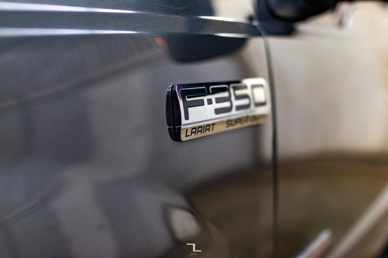 2007 Ford F-350 4x4 Super Cab Lariat FX4 Diesel Leather Red Deer AB