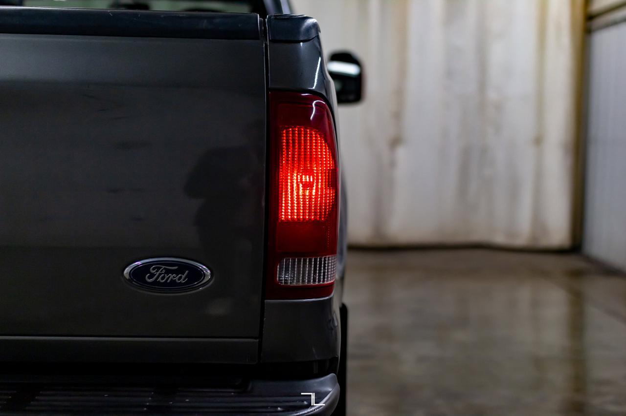 2007 Ford F-350 4x4 Super Cab Lariat FX4 Diesel Leather Red Deer AB