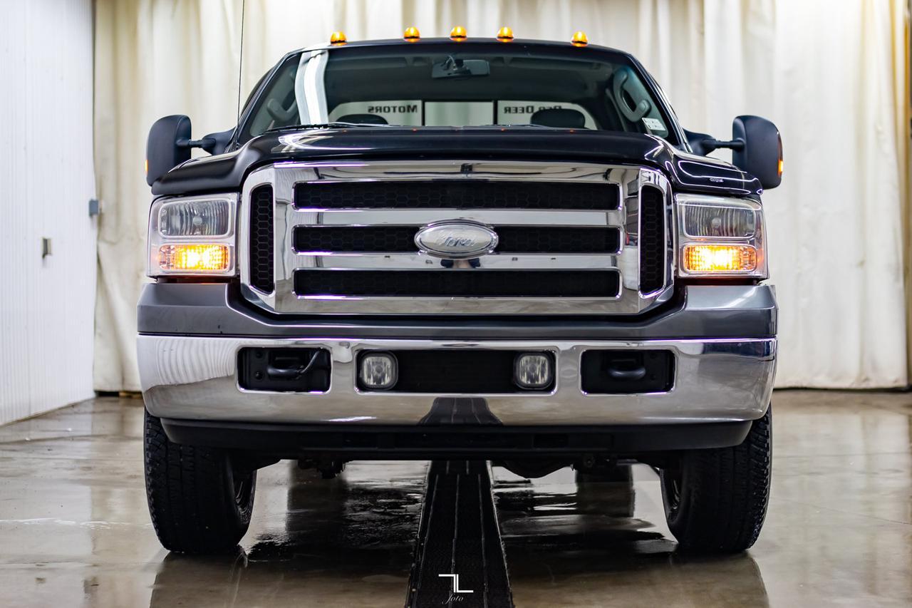 2007 Ford F-350 4x4 Super Cab Lariat FX4 Diesel Leather Red Deer AB