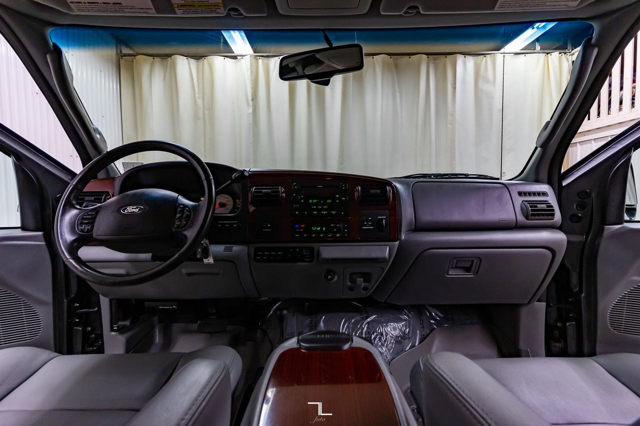 2007 Ford F-350 4x4 Super Cab Lariat FX4 Diesel Leather Red Deer AB