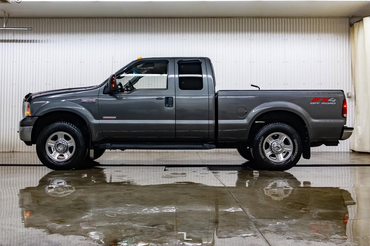 2007 Ford F-350 4x4 Super Cab Lariat FX4 Diesel Leather Red Deer AB