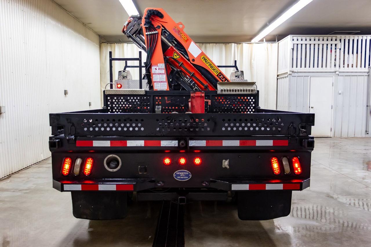 2007 Ford F-550 4x4 Reg Cab XLT Picker Diesel Manual Red Deer AB