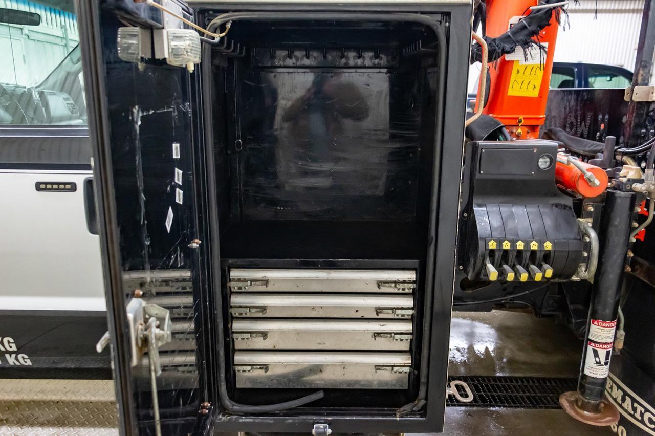 2007 Ford F-550 4x4 Reg Cab XLT Picker Diesel Manual Red Deer AB