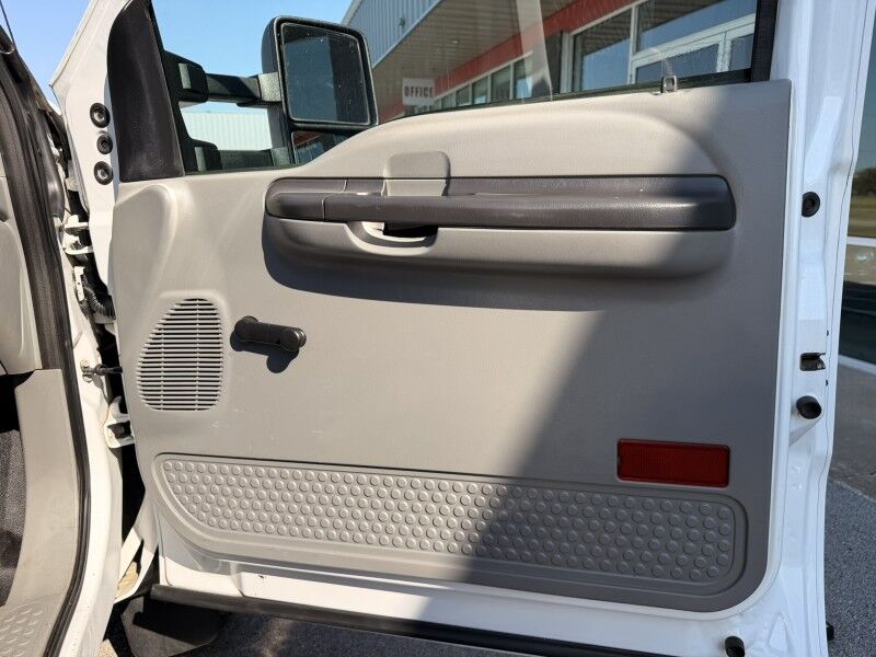 2007 Ford F-550 V10 4x4 Flatbed 67k mi's XL Collinsville OK