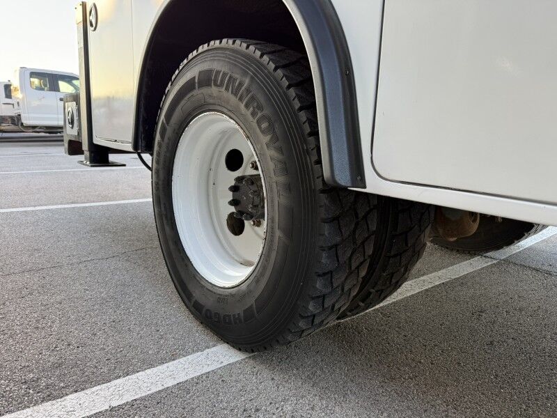 2007 Ford F-750 Utility w/ 84068H Auto Crane Collinsville OK