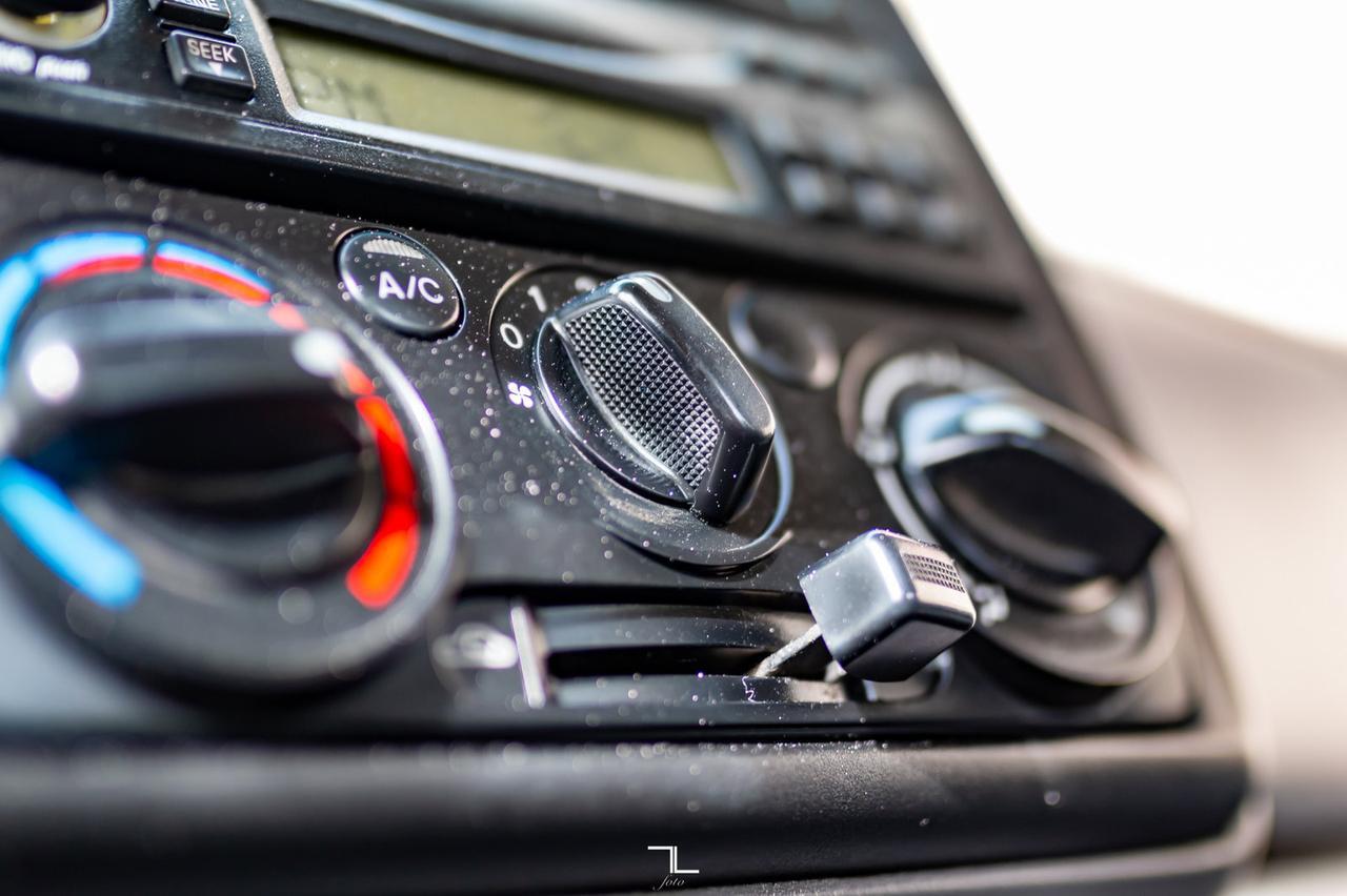 2007 Ford LCF 550 Regular Cab Diesel 16 Ft. Flat Bed Red Deer AB