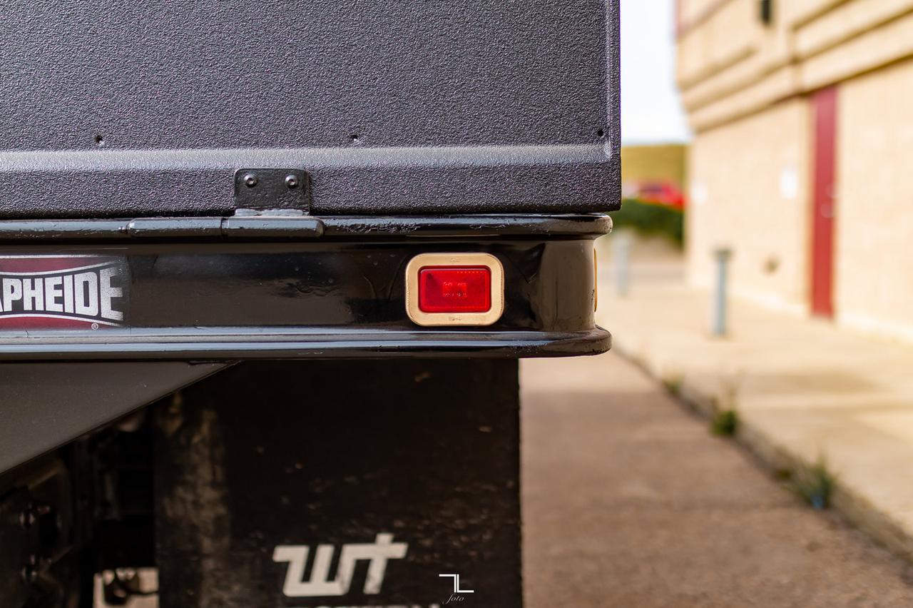 2007 Ford LCF 550 Regular Cab Diesel 16 Ft. Flat Bed Red Deer AB