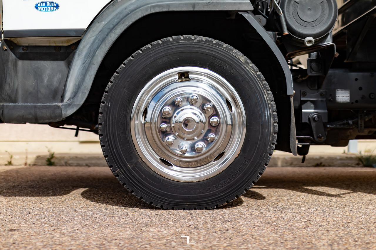 2007 Ford LCF 550 Regular Cab Diesel 16 Ft. Flat Bed Red Deer AB