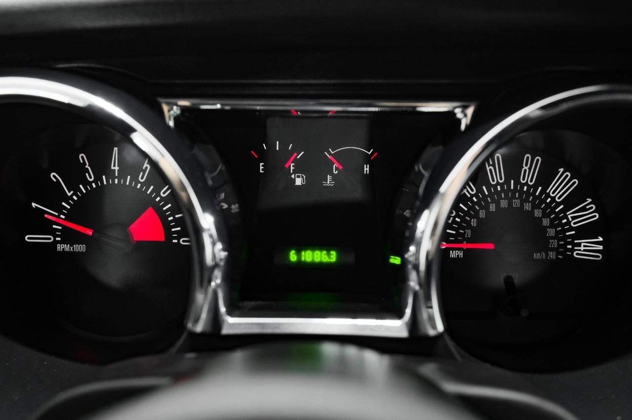 2007 Ford Mustang GT PREMIUM LEATHER SEATS SHAKER AUDIO CRUISE CONTROL REMOTE KEYELSS ENTRY ALLOY WHEELS Carrollton TX