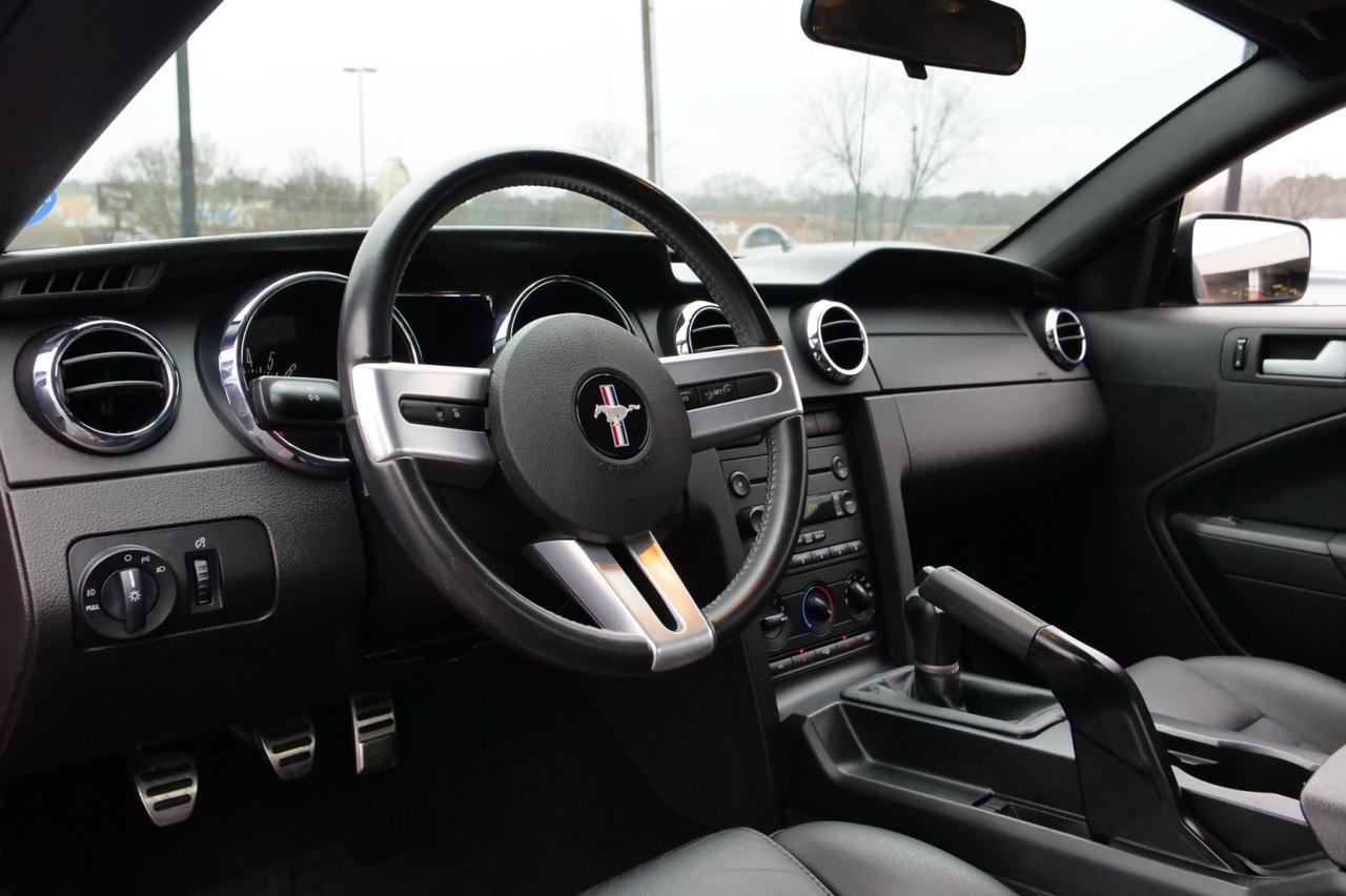 2007 Ford Mustang GT Premium / Manual / 4.6L V8 / Heated Seats! Lincolnton NC