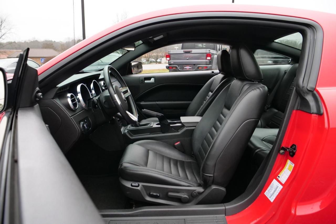 2007 Ford Mustang GT Premium / Manual / 4.6L V8 / Heated Seats! Lincolnton NC