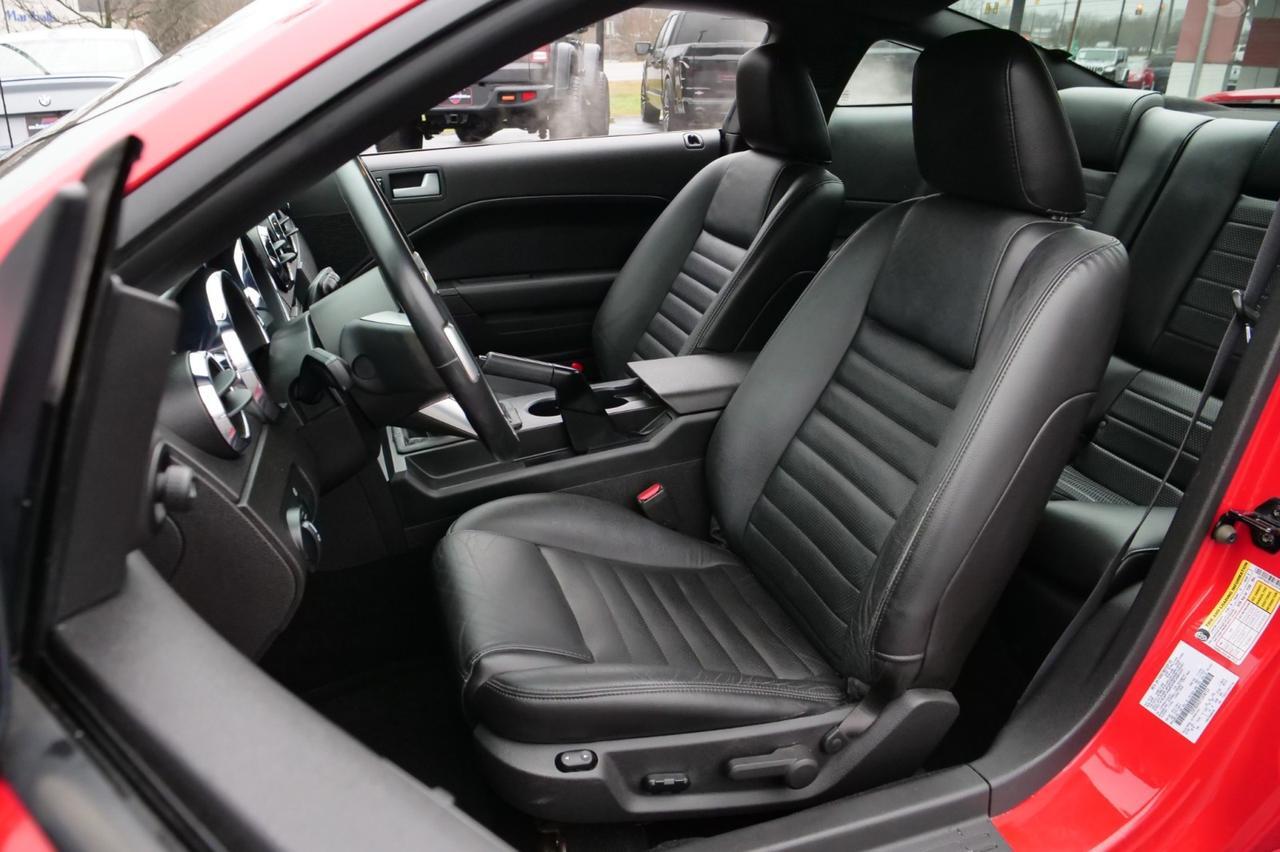 2007 Ford Mustang GT Premium / Manual / 4.6L V8 / Heated Seats! Lincolnton NC