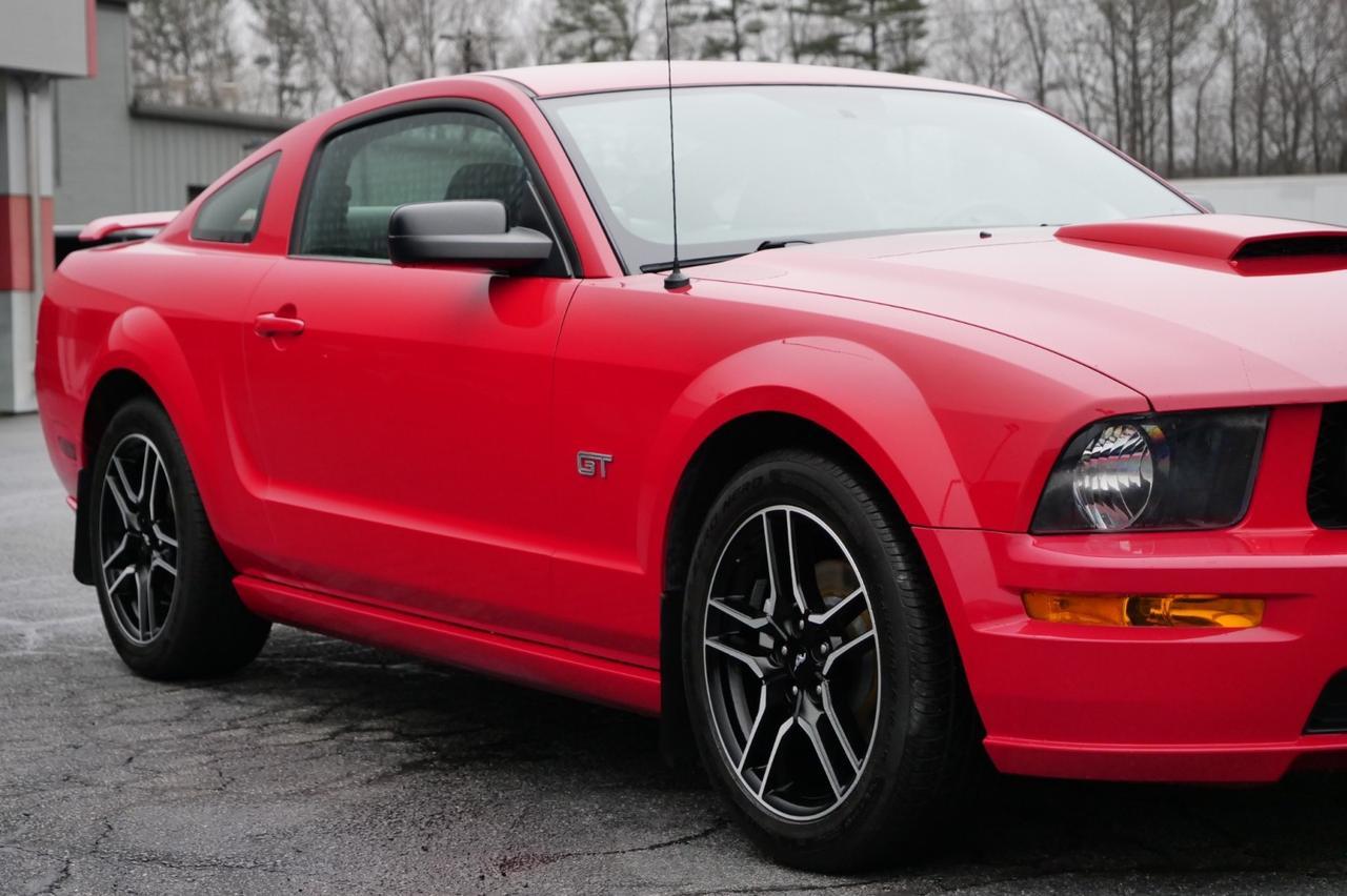 2007 Ford Mustang GT Premium / Manual / 4.6L V8 / Heated Seats! Lincolnton NC