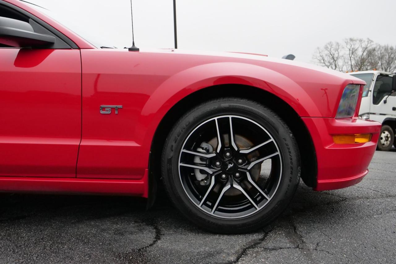 2007 Ford Mustang GT Premium / Manual / 4.6L V8 / Heated Seats! Lincolnton NC