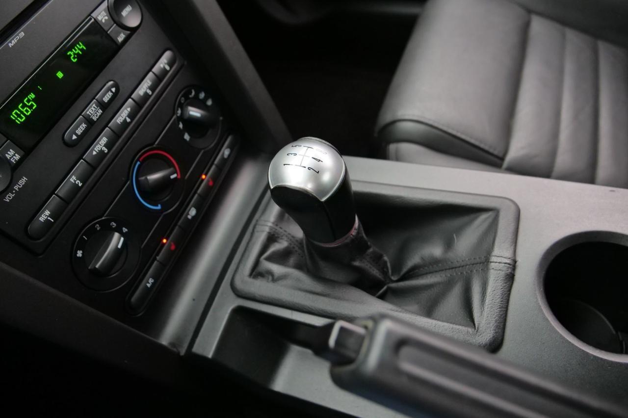 2007 Ford Mustang GT Premium / Manual / 4.6L V8 / Heated Seats! Lincolnton NC