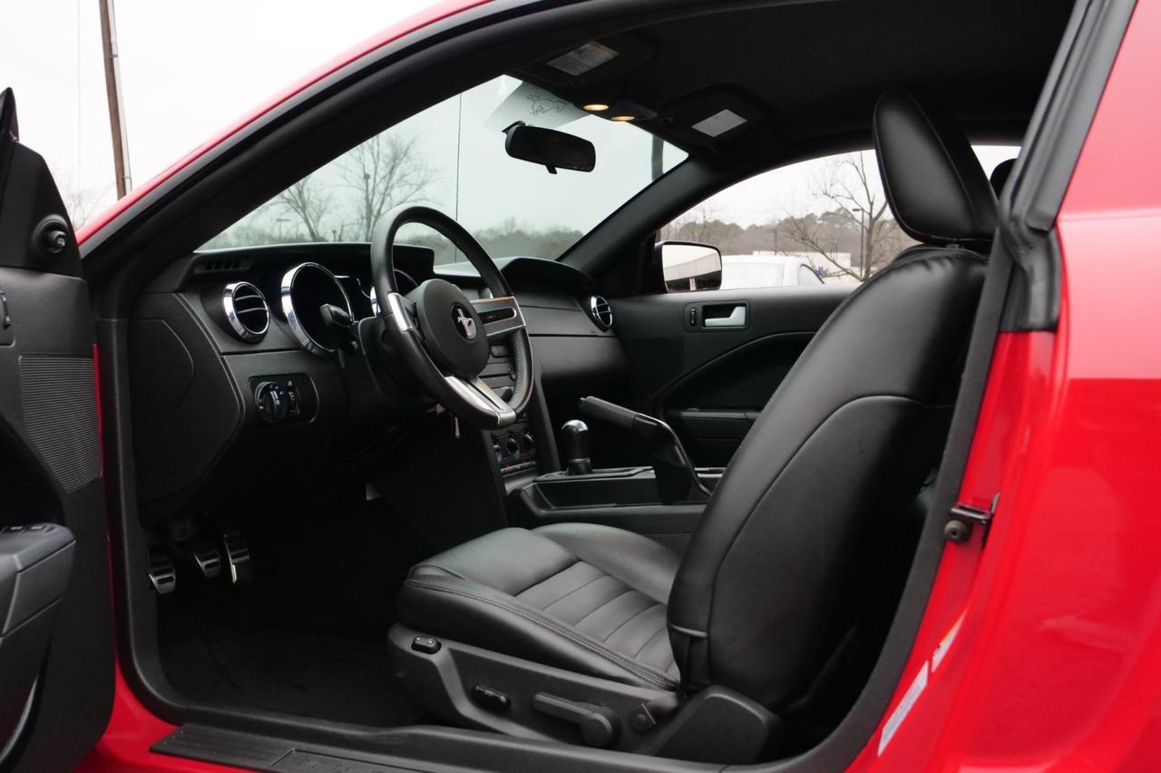 2007 Ford Mustang GT Premium / Manual / 4.6L V8 / Heated Seats! Lincolnton NC
