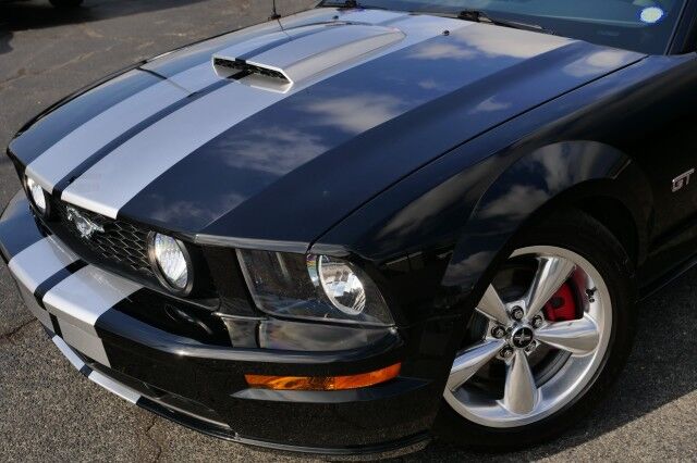 2007 Ford Mustang GT Premium / Manual / 4.6L V8 / LOW MILES! High Point NC