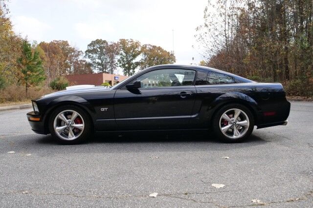 2007 Ford Mustang GT Premium / Manual / 4.6L V8 / LOW MILES! High Point NC